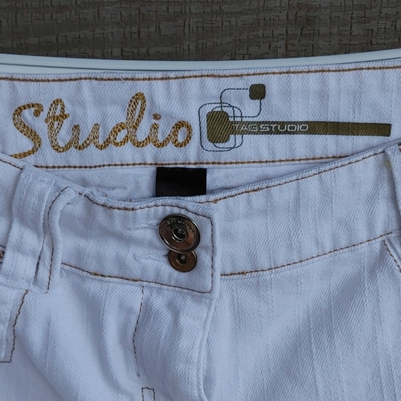 UNISEX: Tag Studio: Top quality Bermuda Jeans short size 36 - Picture 5 of 9